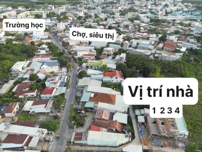 Nhà ngay chợ Thạnh Phú full nội thất 600Tr về ở - 3