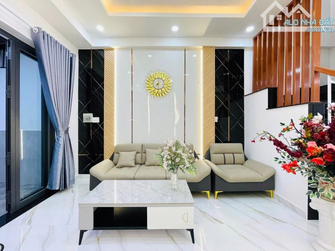 Chính chủ bán nhà Bùi Thị Xuân, P.2, Tân Bình. giá: 3 tỷ 350 / 49,5m2. 1T1L. Sổ hồng riêng - 3