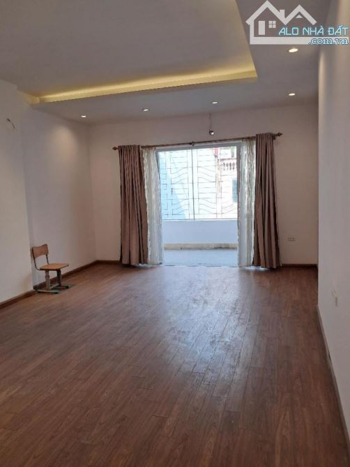 Bán nhà 4 tầng phố Hồng Hà, vài bước chân sang Hồ Hoàn Kiếm - 3