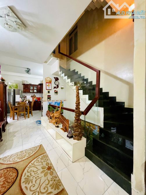 Bán nhà căn góc hẻm xe hơi Dương Bá Trạc Phường 1 Quận 8. Nhà khu dân cư đông đúc, gần cầu - 3