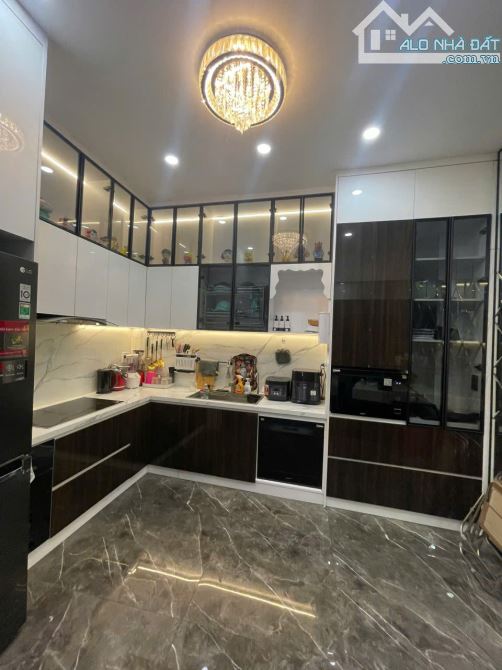 BÁN NHÀ MẶT TIỀN 14M .CỨ XÁ ĐỘC LẬP .QUẬN TÂN PHÚ .60M2 .4 TẦNG 9,45 TỶ - 3