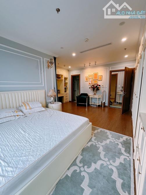 PHÂN LÔ TƯỚNG QUÂN ĐỘI ĐỘI CẤN 95M², LÔ GÓC 3 MẶT THOÁNG, SÂN GARA RIÊNG, GIÁ 27 TỶ - 3