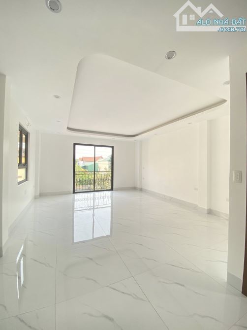 Gần ngay  Ql6 đúng  ,nhà mới tinh 5 tầng tại Biên Giang - Hà Đông , ô tô đỗ ,giá - 3