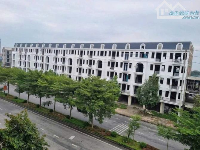 BÁN LÔ GÓC TRỤC 22M - DỰ ÁN 4,6ha TT LIM - TIÊN DU. giá 9.5 tỷ - 3