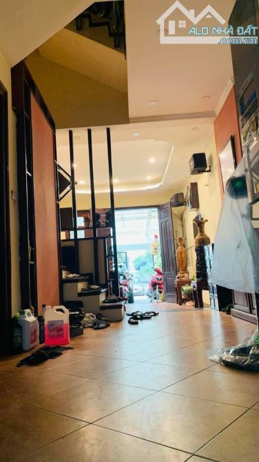 BÁN NHÀ PHÂN LÔ DUY TÂN - CẦU GIẤY, 100M2, 4 TẦNG, VỈA HÈ 3M, KINH DOANH ĐỈNH, GIÁ 39 TỶ - 3
