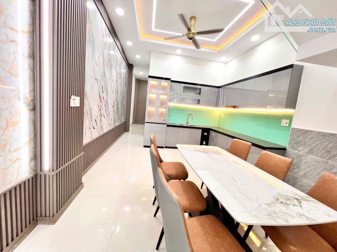 Siêu phẩm nhà đẹp 3 tầng Trung  tâm  Tp Dĩ An  ô tô ngủ trong nhà 88m2 ,__ 5,2 tỉ - 3