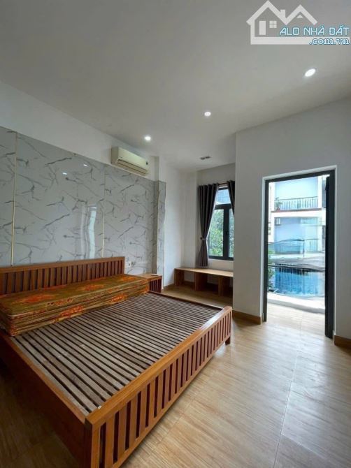 Cho thuê nhà 2 tầng Hồ Xuân Hương sát biển Mỹ Khê có sân ô tô - 3