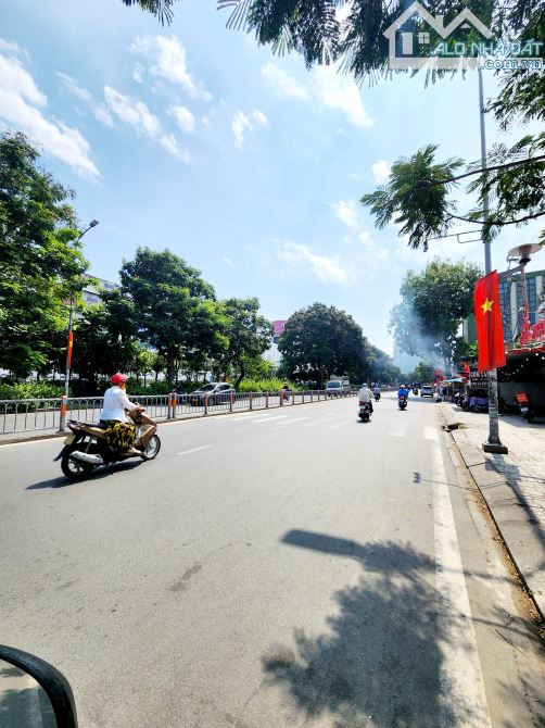 🏠🏠 NHÀ MỚI ĐẸP TÂN PHÚ - NGANG Gần 5m NỞ HẬU - FULL NỘI THẤT - NGAY CHỢ TÂN HƯƠNG - 3