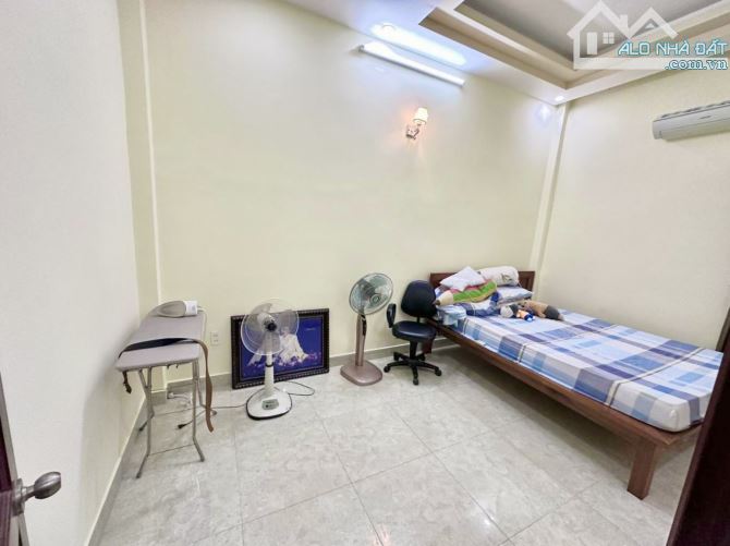 NHÀ RỘNG 134M2 NGANG 5M BỀ THẾ - DÒNG TIỀN ỔN ĐỊNH - VỊ TRÍ VÀNG QUẬN 7 - 3