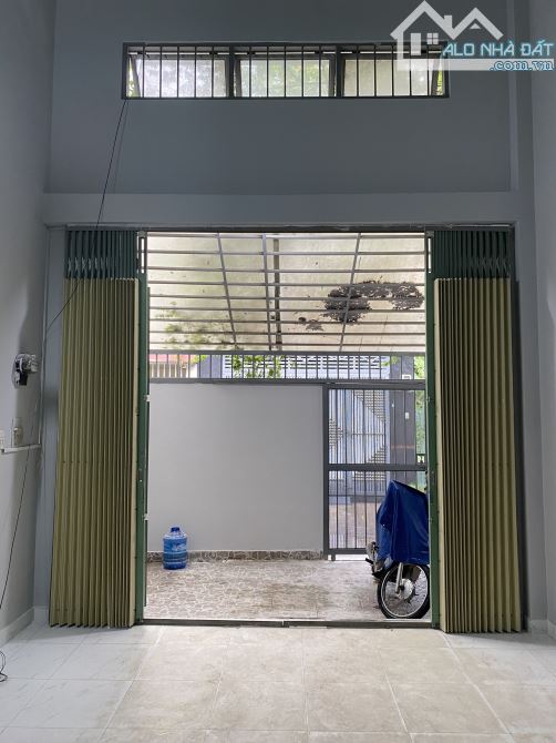 Cho thuê nhà nguyên căn đường Nguyễn Sỹ Sách phường 15 Tân Bình 3PN giá 9 triệu - 3