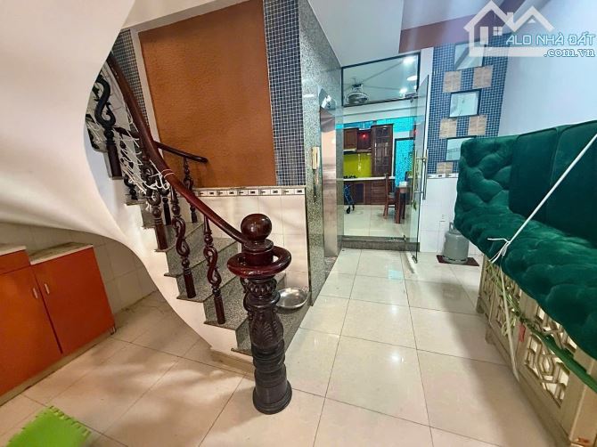 ✨ NHÀ VỊ TRÍ ĐẸP DIỆN TÍCH ĐẸP, GIÁ TỐT, 74M2 (Ngang 4.2M/ Nở Hậu 4.5M x Dài 18M) - 7,5 TỶ - 4