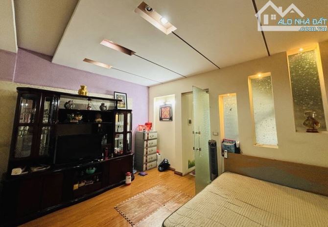 Bán nhà Hoàng Hoa Thám - Ba Đình - 51m2 - 5 Tầng - MT4.6m - 15.8 Tỷ - 4