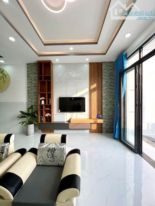 KẸT TIỀN CHỦ HẠ GIÁ SỐC NHÀ CẤP 4 GIÀM NGAY 100 TRIỆU CHO ANH CHỊ THIỆN CHÍ MUA - 4