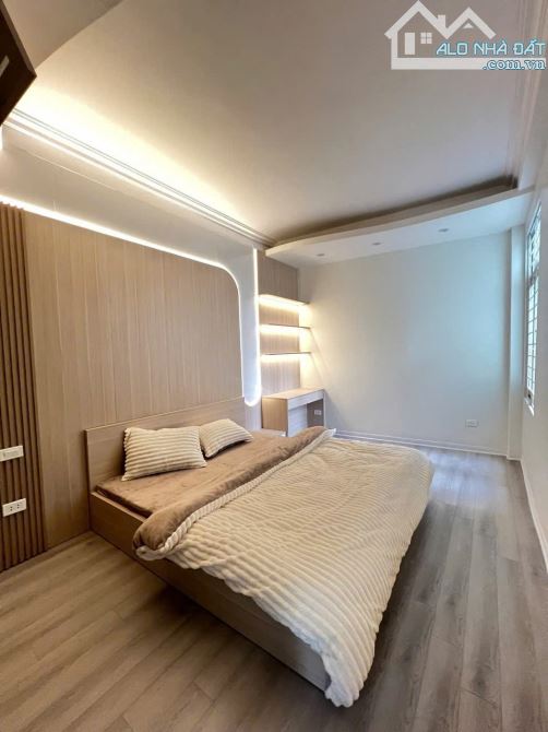 Siêu phẩm Bà Triệu-ngay chợ Hà Đông 33m2*5T-dân xây đẹp-ngõ to -gần Mặt phố-5.8 tỉ - 4