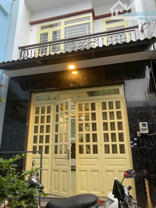 Bán nhà sổ riêng 1 trệt 1 lầu ở bình hưng hoà giá 3,9 tỷ - 4