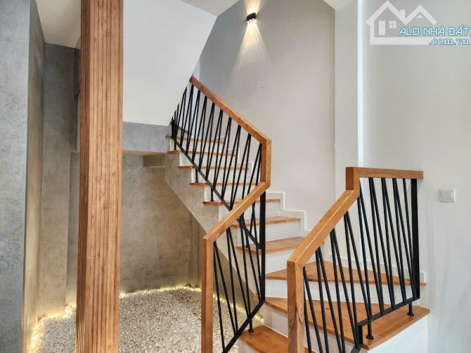 NHÀ 1 TRỆT 2 LẦU MẶT TIỀN ĐƯỜNG 30/4 P TRUNG DŨNG - 4
