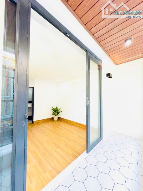 (Q8)NHÀ BÁN HƯNG PHÚ-SÁT Q5,Q1-SÁT MẶT TIỀN -SỔ ĐẸP-NHĨNH 4 TỶ - 4