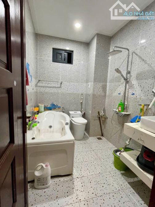 Bán Nhà 6 Tầng (6x32) Mặt Tiền Nguyễn Thị Sóc, Bà Điểm, Hóc Môn - 4