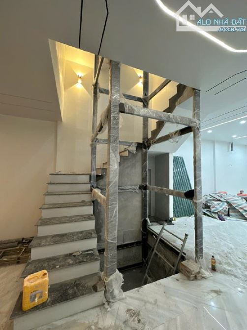 +B.án n.hà ĐẸP ĐỨC GIANG-16.5 tỷ -PL LK-KHU VỰC ĐANG PHÁT TRIỂN CHÓNG MẶT DT95m2 × 4Tx - 4