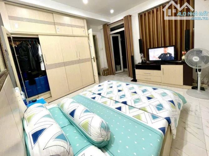 Bán nhà căn góc hẻm xe hơi Dương Bá Trạc Phường 1 Quận 8. Nhà khu dân cư đông đúc, gần cầu - 4