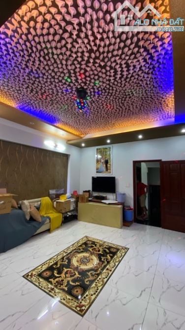 Bán nhà 3 tầng, 5m x 20m, hẻm 10m kinh doanh, khu Bàu Cát, phường 10, Tân Bình, hơn 15 tỷ - 4