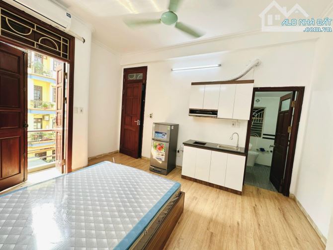 LẠC LONG QUÂN NGÕ THÔNG THOÁNG 5 TẦNG CÓ Ô CHỜ TM 15 CĂN HỘ THUÊ 60 Tr 120m MT 5.5m - 4