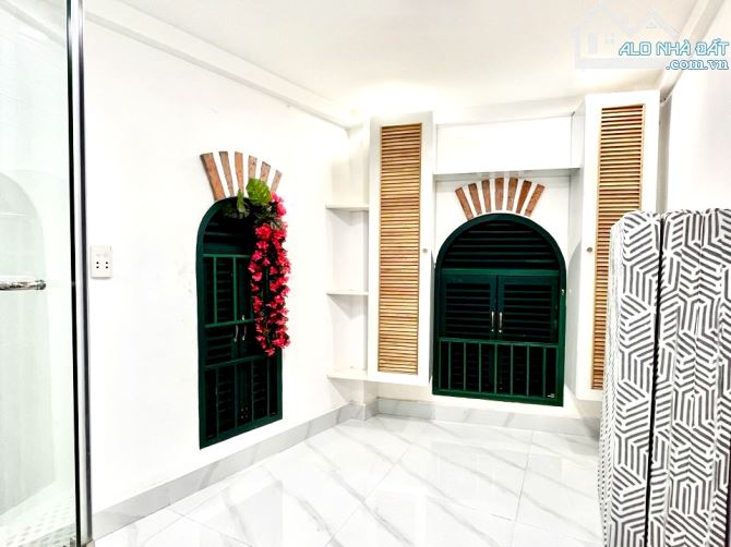 Cho thuê nhà đẹp 2 lầu hẻm xe hơi Trần Bình Trọng, Bình Thạnh - 4