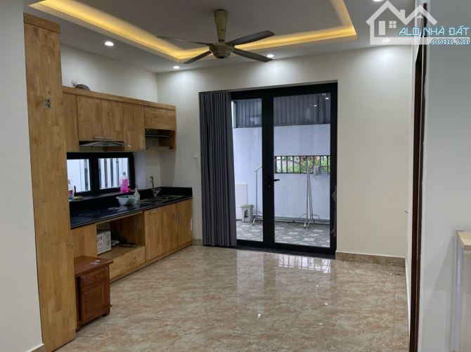 Bán nhà 03 tầng x 180m2 Biệt thự khu Mê Linh, Dương Kinh. Giá tốt nhất - 4