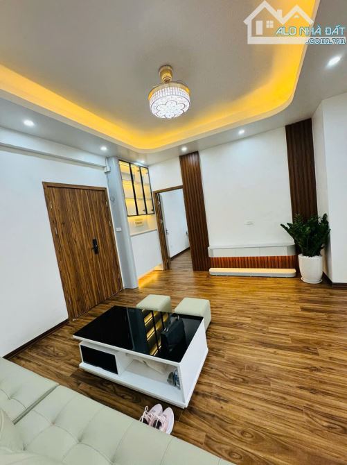 bán gấp căn 3 phòng ngủ rẻ nhất trung tâm cầu giấy , giá bán chỉ 5,5 tỷ - 4