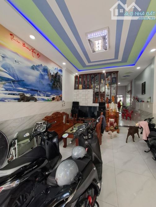 BÁN NHÀ TÂN HÒA ĐÔNG,CHIẾN  GIÁP QUẬN 6,4 TẦNG,ĐƯỜNG XE HƠI,NGANG HƠN 4M,55M2(4.2×13),4PN - 3