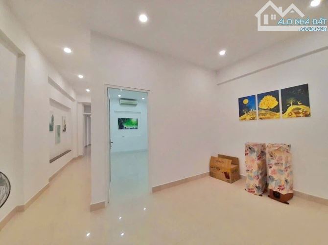 Bán Nhà 1 Trệt 2 Lầu mặt tiền đường 30 Tháng 04 Dốc Ngô Quyền, gần Vòng Xoay Biên Hùng - 4