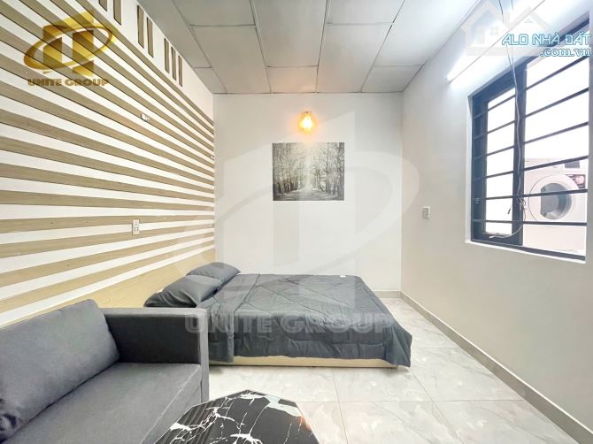 Studio cửa sổ nội thất đầy đủ gần quận 1, quận 2 - 4