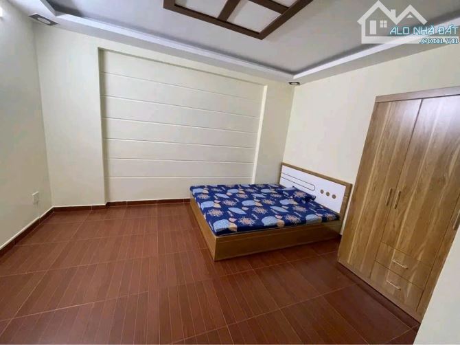 Cho thuê nhà riêng 193 Văn Cao - 4 phòng ngủ đầy đủ đồ - ô tô đỗ cửa - 4