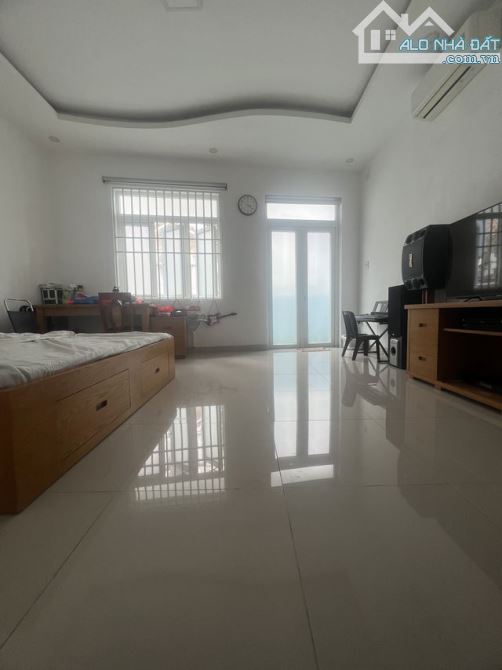 NHÀ ĐẸP HUỲNH VĂN NGHỆ TB - 4 TẦNG KIÊN CỐ - HẺM XE HƠI VÀO TẬN NHÀ - 4