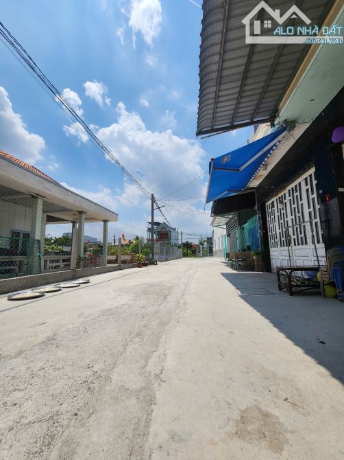Bán Nhà SHR có hoàn công, 99m2 giáp chợ Bình Chánh - 4