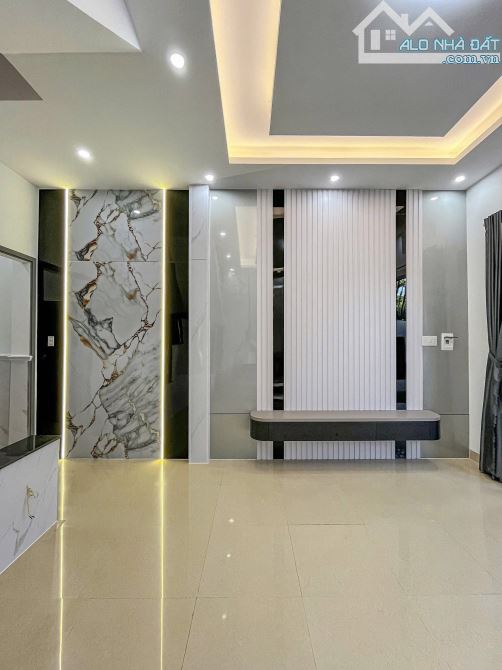 NHÀ TRỆT LẦU HẺM NHÁNH ĐƯỜNG NGUYỄN VĂN LINH GẦN CÂY XĂNG SỐ 9, LONG TUYỀN, BT - 4