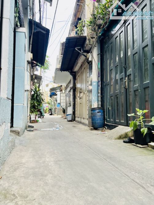 🏡(Q.TÂN PHÚ) GẦN MẶT TIỀN NGUYỄN SƠN - SIÊU THỊ GO 44M2 - 3 TẦNG - NHỈNH 4 TỶ 🚗 - 4
