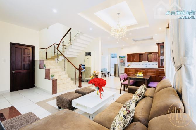 Bán Biệt Thự 3 Tầng 200m2(10mx20m) Ngay Song Hành,An Phú,Quận 2-Giá 60 Tỷ TL - 2
