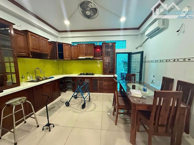 ✨ NHÀ VỊ TRÍ ĐẸP DIỆN TÍCH ĐẸP, GIÁ TỐT, 74M2 (Ngang 4.2M/ Nở Hậu 4.5M x Dài 18M) - 7,5 TỶ - 5