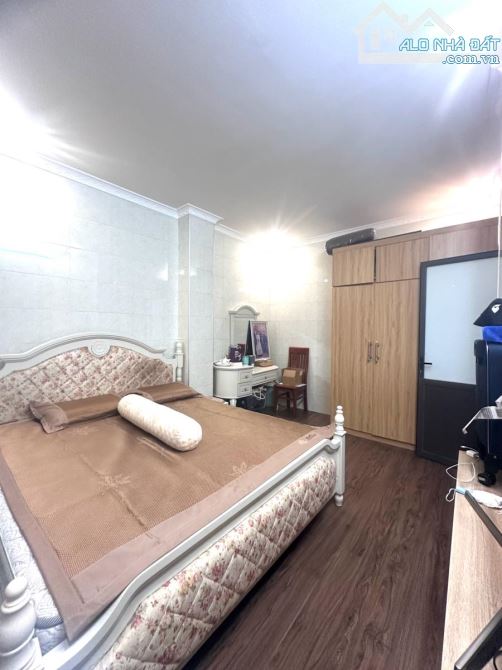 NHÂN HÒA  QUAN NHÂN THANH XUÂN CĂN HỘ 3 NGỦ LÔ GÓC FULL NỘI THẤT TUYỆT ĐẸP 130m 5,5 TỶ - 5