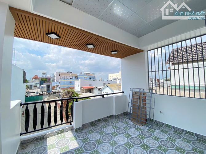 Bán nhà 4 tầng Bình Trị Đông,58m2-4PN, hẻm xe hơi thông, sổ vuông đẹp, chỉ nhỉnh 6 tỷ - 5