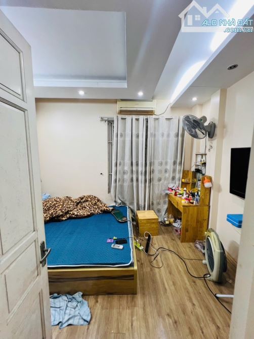 Phố Trung Liệt, trung tâm Đống Đa, dân xây kiên cố, mặt tiền khủng 5,3m, chào 9 tỷ - 5