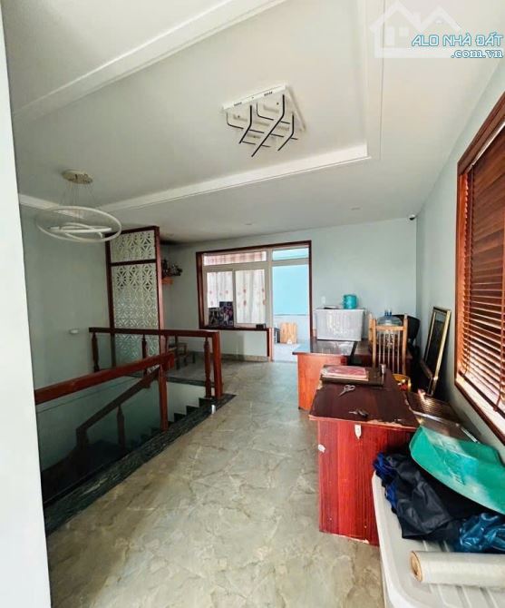 NHÀ 4 LẦU BTCT - ĐƯỜNG SỐ P. TÂN PHÚ Q7 - KDC HIỆN HỮU KẾ PHÚ MỸ HƯNG. GIÁ: 24 Tỷ - 5