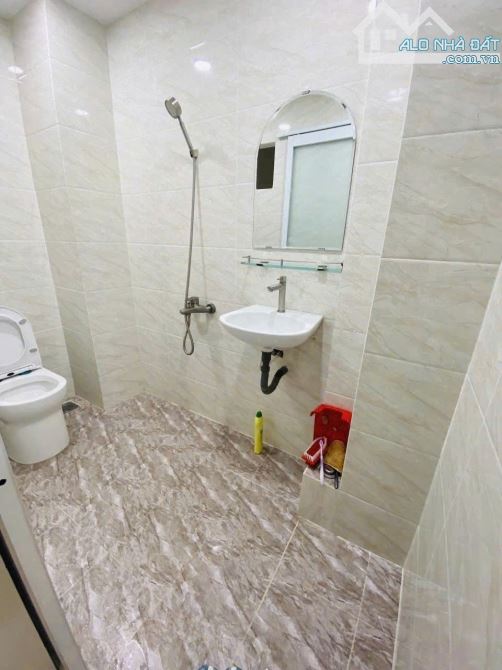 CHDV 7 phòng full nội thất Hoàng Sa - 50m2 - 5 tầng - 9.9 tỷ - dòng tiền gần 500tr/năm - 5