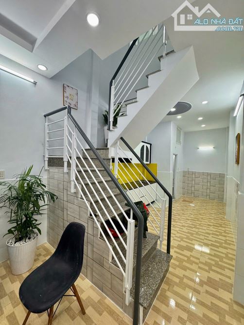 ✨1 Trệt 1 Lầu Mới Đẹp, 31M2 (3x10M) SỔ VUÔNG A4, sát Mặt Tiền cách vài bước chân - 3,59 TỶ - 6