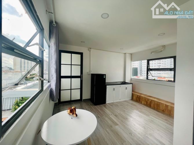 Penthouse 1 Phòng Ngủ Ngay Chợ Tân Hương Full Nội Thất Chỉ từ 6xxx - 6