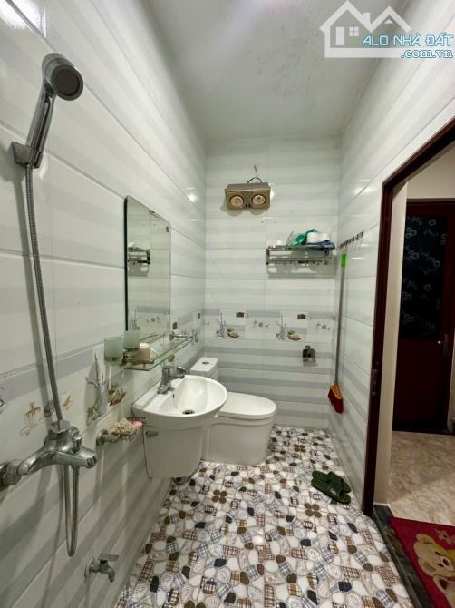 bán nhà Thụy PHương, mặt tiền 5m ô tô đỗ cửa , 64m2 x 4 tầng , 9 tỷ3 - 6