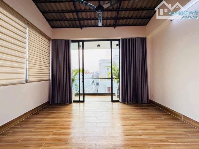 BÁN GẤP NHÀ ĐƯỜNG TRẦN QUỐC THẢO, QUẬN 3. GIÁ 4,68 TỶ/ 4,7x11M - 51,7M2. ÔTÔ ĐẬU TRONG NHÀ - 6