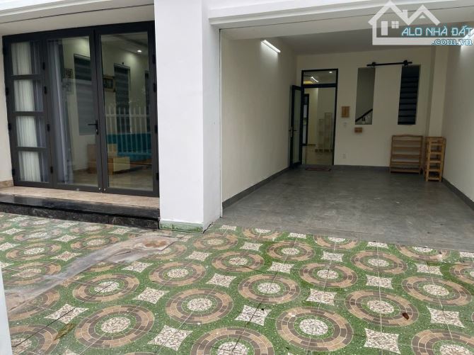 Bán nhà 03 tầng x 180m2 Biệt thự khu Mê Linh, Dương Kinh. Giá tốt nhất - 6
