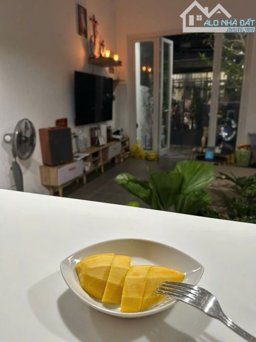 NHÀ KIỆT Ô TÔ TRÁNH NHAU CHẾ LAN VIÊN - nhỉnh 5 tỷ - 6